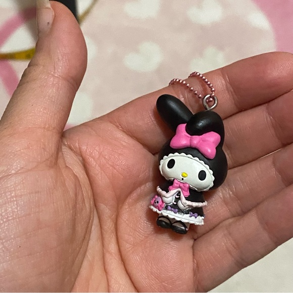Sanrio My Melody Kawaii Keychain & Squishy Figure - Picture 6 of 8